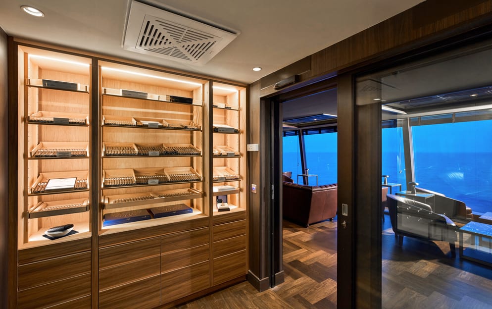 Explora Journeys, EXPLORA I, Malt Whiskey Bar 6.jpg